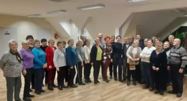 Policjantki rozmawiały z seniorami o oszustwach w internecie