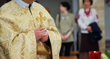 Państwo nie będzie płacić za księży? Lewica chce likwidacji Funduszu Kościelnego
