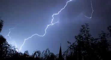 Uwaga, burze! IMGW wydał ostrzeżenie pierwszego stopnia