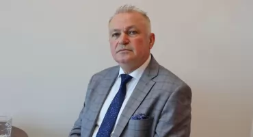 Przywrócono wyższe wynagrodzenie burmistrza Ciechanowca. Uzasadnienie: sukcesy w zarządzaniu