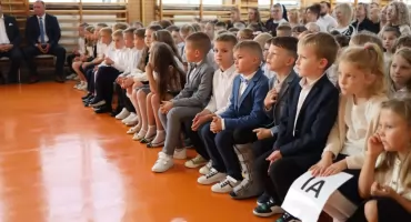Rozpoczęcie roku szkolnego 2025/2026 w SP1 w Wysokiem Mazowieckiem [FOTO]