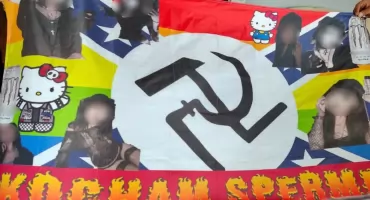 Zagadkowa flaga na szczycie wieży w Wysokiem Mazowieckiem. Trwa ustalanie sprawców