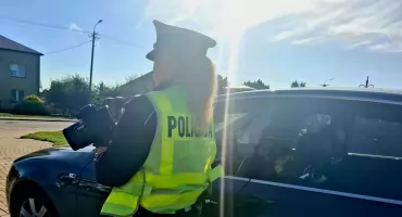 117 km/h w terenie zabudowanym. 33-latek stracił prawo jazdy, ale nie przyjął madatu