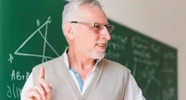 Nowa emerytura nauczycielska – kto i kiedy może z niej skorzystać?