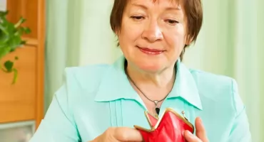 Wsparcie dla wdów i wdowców. ZUS wypłacił miliony złotych dodatkowych świadczeń