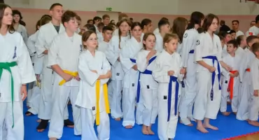 Sukcesy zawodników z powiatu podczas Mistrzostw Województwa Podlaskiego International Budo Kai 2025 [foto]