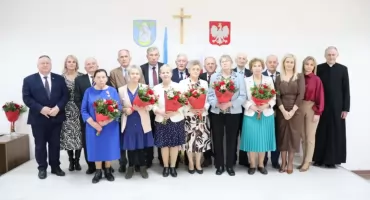 Pół wieku razem – Gmina Wysokie Mazowieckie uhonorowała pary z jubileuszem 50-lecia pożycia małżeńskiego [foto]