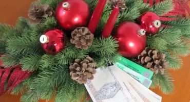 Wszystkie emerytury lub renty dotrą przed świętami. ZUS wcześniej wypłaci grudniowe świadczenia