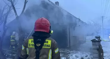 Ogień zniszczył ich dom. Ruszyła zbiórka dla pogorzelców z Ciechanowca