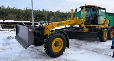 Nowa równiarka w Gminie Ciechanowiec. Wspólna inwestycja 27 sołectw