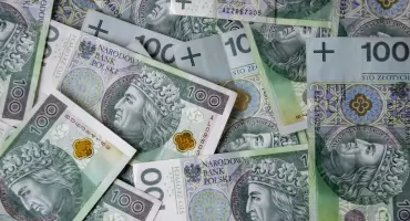 Oszust podszył się pod pracownika NBP. 63-latka straciła ponad 32 tysiące złotych