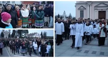 Tłum wiernych wziął udział w Drodze Krzyżowej ulicami Wysokiego Mazowieckiego [FOTO + VIDEO]
