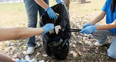Sprzątanie z misją. Młodzieżowa Rada Gminy Czyżew rusza do działania!