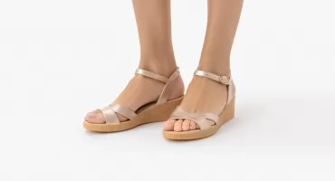 Sandały damskie – wygoda i elegancja na ciepłe dni