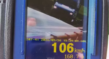 Ponad 50 km/h za dużo. Dwóch kierowców bez prawa jazdy na 3 miesiące