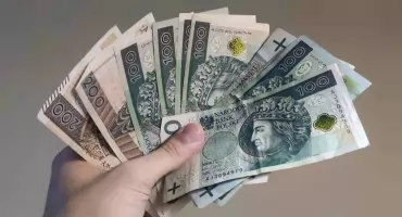 Czternastki ruszają we wrześniu. Nawet blisko 2 tys. zł dodatkowego wsparcia