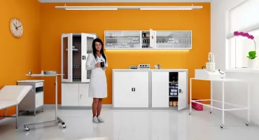 Jak przechowywać dokumentację medyczną? Praktyczne rozwiązania dla placówek 