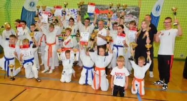 Pierwszy turniej karate w Ciechanowcu. 127 zawodników walczyło o Puchar Burmistrza [foto]